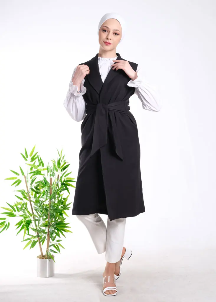 sleeveless-long-belted-